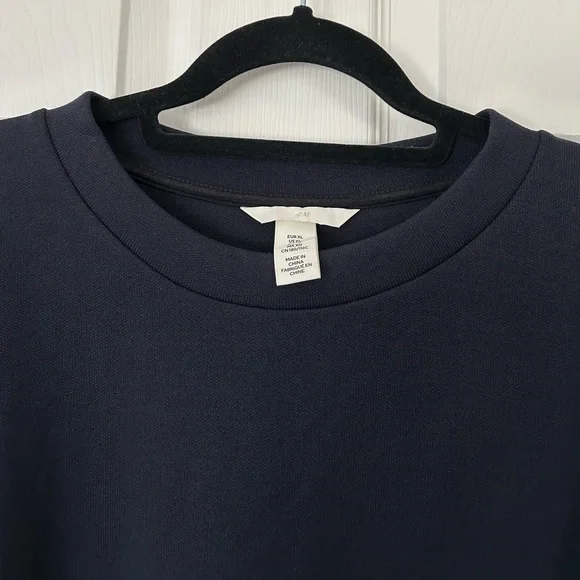 H&M Top - Picture 3 of 14